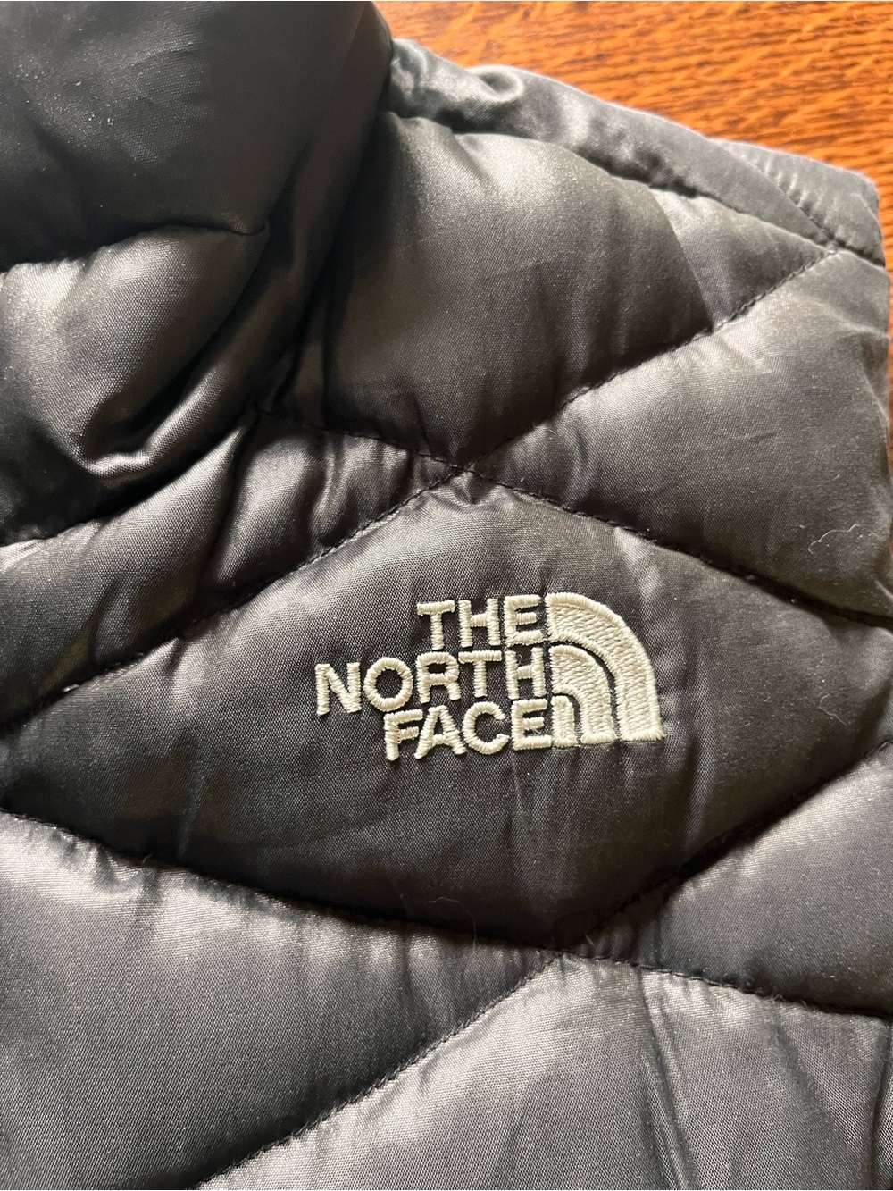 The North Face Black 550 Down Fill Zip Vest XS - Picture 9 of 12